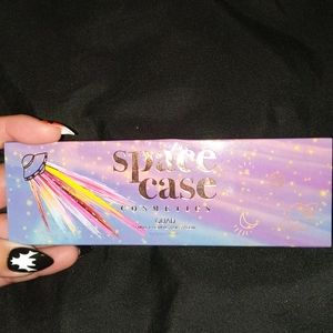 Space case cosmetic eye shadow pallet